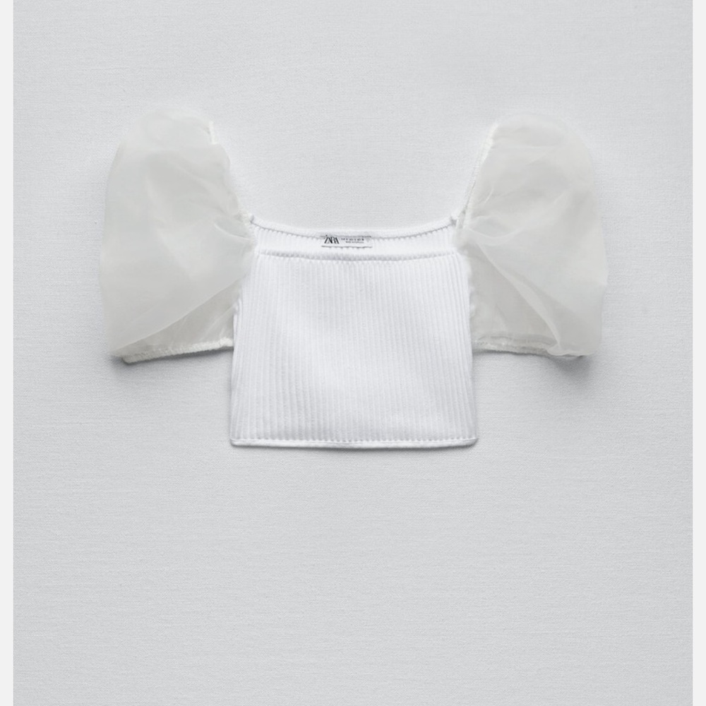 Zara Ribbed White Blouse with Puff Sleeves
